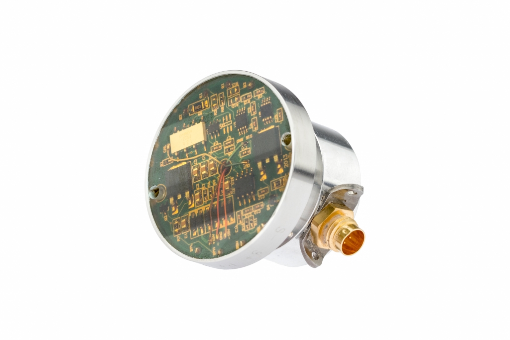 Short S-Series Slip Ring with Integrated Strain Gage Amplifier